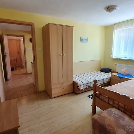 Adania * 그르지보보